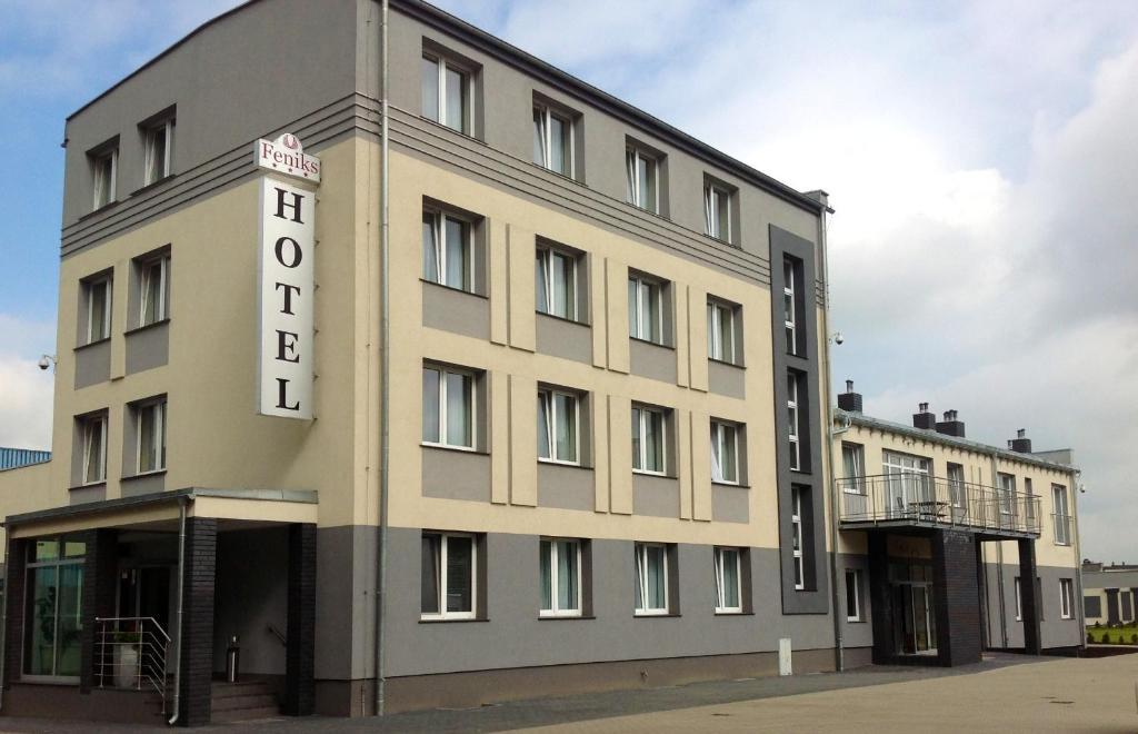 Hotel Feniks Gniezno Bagian luar foto